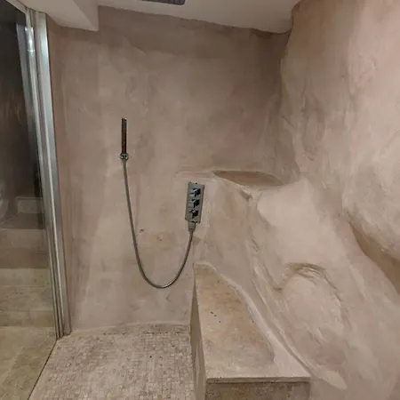 Roch'amore Troglodyte Romantique Et Unique Daire *