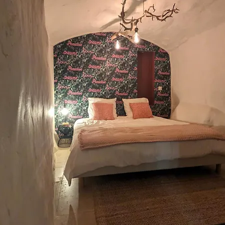 Roch'amore Troglodyte Romantique Et Unique アパート *