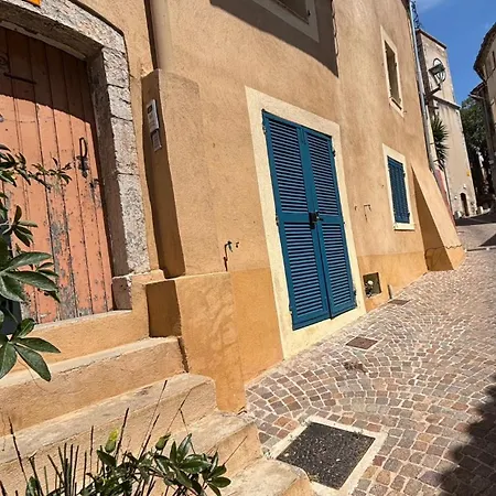 Roch'amore Troglodyte Romantique Et Unique * ラ・ギャルド